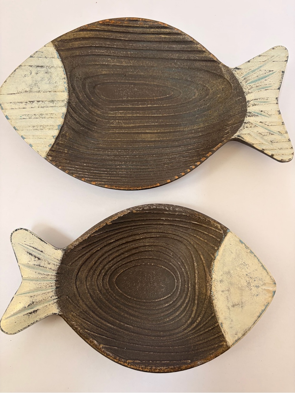 Rustic Wooden Fish Serving Trays in Brown and Cream (Set of 2)